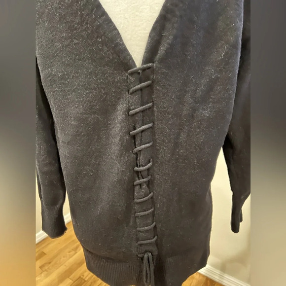 Women’s Black Lace-up Back Vneck Tunic Pullover Sweater Size Small - Picture 2 of 8